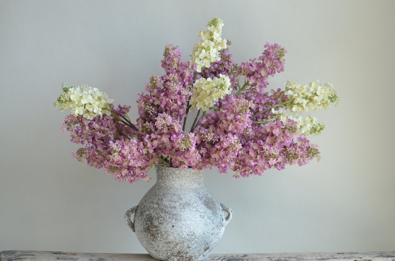 Branche de lilas rose mauve imitation vrai toucher 24,8 pouces, hortensias lilas artificiels crème, feuillage floral bricolage décorations de mariage/maison/cuisine image 3