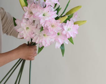 Tige de lys artificiel rose et blanc, fleur artificielle au toucher réaliste, 70 cm