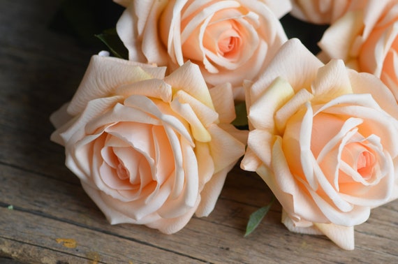 Chamagne Peach Real Touch Roses Soft Yellow Garden Roses Artificial Roses Artificial Roses DIY Wedding Bouquets Vintage Colors