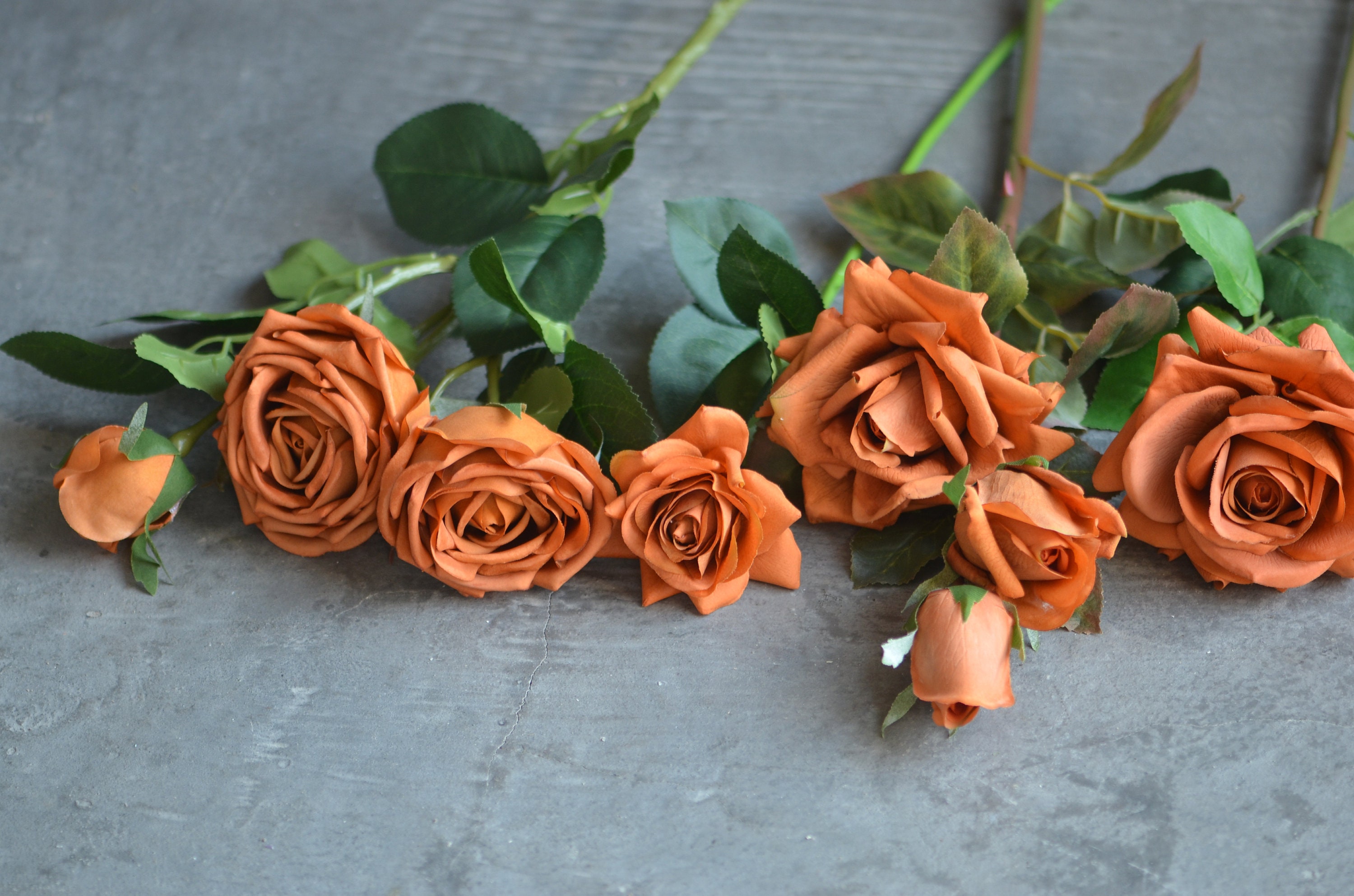 Künstliche Rosen Mit Langem Stiel – 2 Sträuße à 7 Rosen, Elfenbeinweiß, Aus Kunstseide Für Deko & Hochzeit