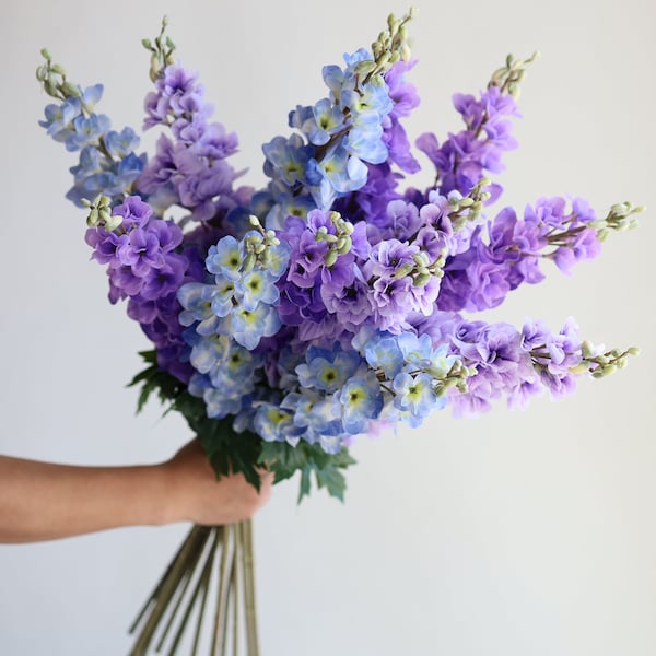 31,5 "Real Touch künstlicher Delphinium Blütenzweig, blau lila Frühlingsblumen, DIY Blumen- / Hochzeits- / Haus- / Feiertagsdekoration, Geschenke für sie