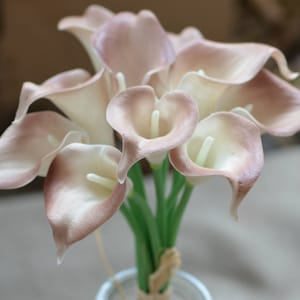 9 lírios de calla marrom claro flores de toque real buquês de casamento de seda DIY, peças centrais, decorações de casamento