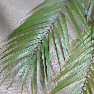 Feuille de palmier Artificielle Areca Feuilles de palmier fausses feuilles tropicales Plam Décorations Mariage Verdure image 2