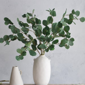 Branche artificielle d'eucalyptus en argent de 34 po, plante artificielle, verdure de printemps et d'été, décoration de mariage/maison, fleurs de bricolage