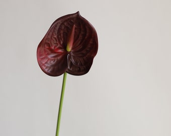 23,6" Real Touch finto Anthurium Borgogna, fiori artificiali, centrotavola fai da te/floreale/matrimonio/occasione/decorazione della casa/regali per lei