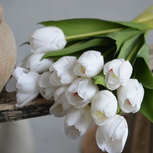 Fiori di tulipano bianco viola Real Touch - 14", fiori artificiali finti, fiori primaverili, decorazioni per matrimoni/casa, bouquet/centrotavola fai da te
