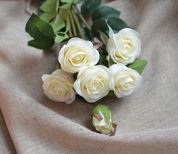 Artificial white ivory wedding flower bouquet Real Touch -  Portugal