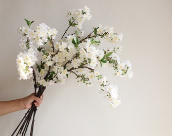 Branche de fleurs de cerisier artificielle de 37 po. en blanc crème, fausses fleurs printanières, pièce maîtresse à faire soi-même | Fleurs | Décorations de mariage/maison | Cadeaux pour elle