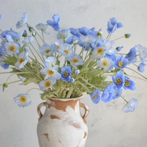 Fiori di papavero blu finti da 23,5"/4 teste, fiori finti primaverili/estivi, fiori fai da te/centrotavola, decorazioni per matrimoni/casa/cucina/regali