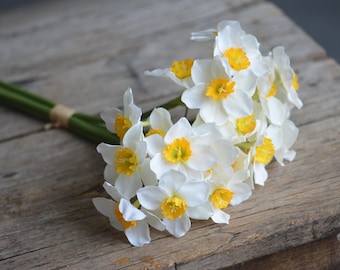 6 Stems Daffodils Bundle, White Yellow Artificial Daffodils Bunch, DIY Table Centerpieces , DIY Wedding Bouquets