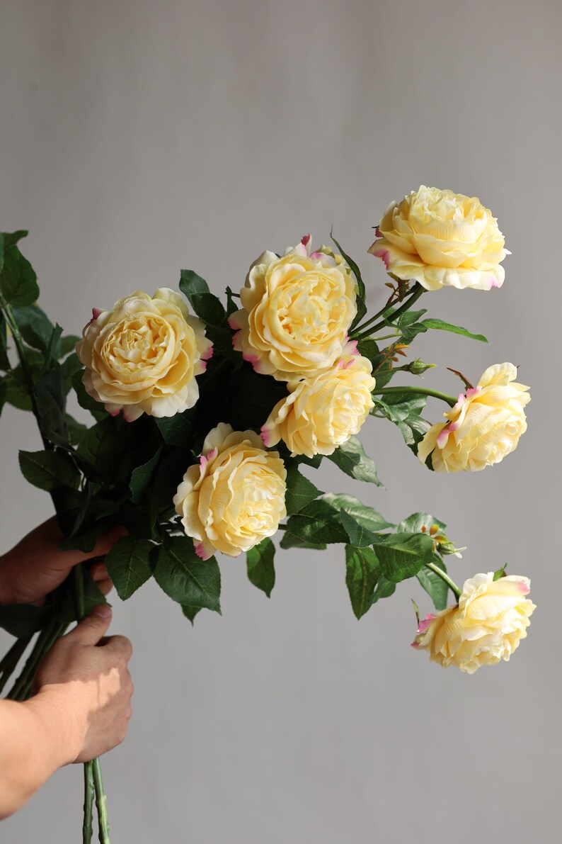 Yellow Realistic Roses 25.5