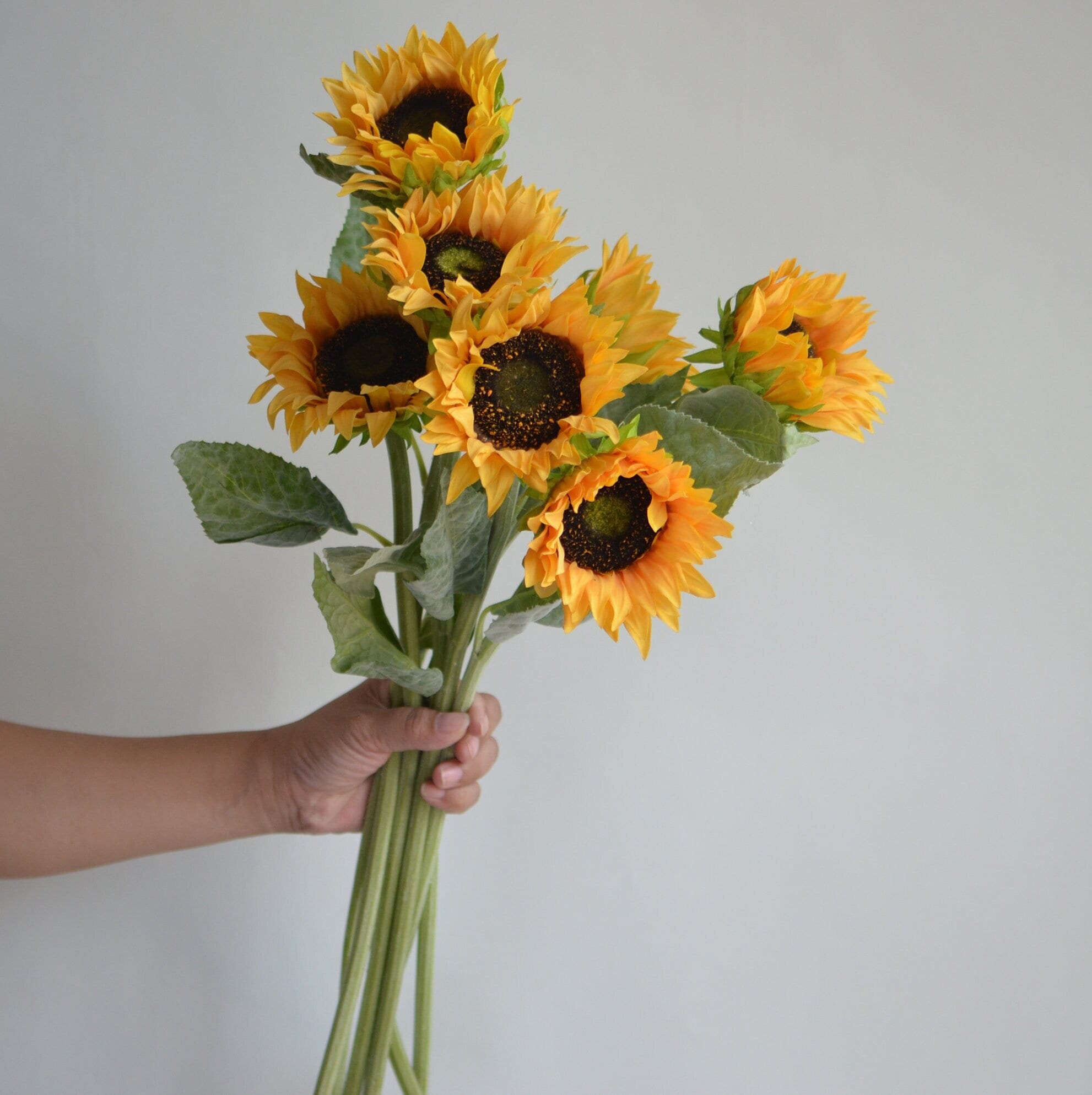 6PCS Vintage Sunflowers Artificial Flowers Silk Long Stem Sunflower  Arrangement Fall Sunflowers Decorations For Home Wedding Party Birthday  Bulk Dark Center Single For Wedding Decoration, Valentine's Day Decor