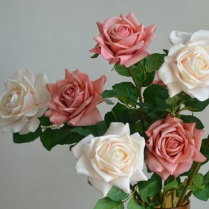 25&quot; Real Touch Orange Coral Fake Roses, Ivoire Faux Roses, Fleurs artificielles de haute qualité, Fleurs de mariage/maison, Pièce maîtresse florale DIY