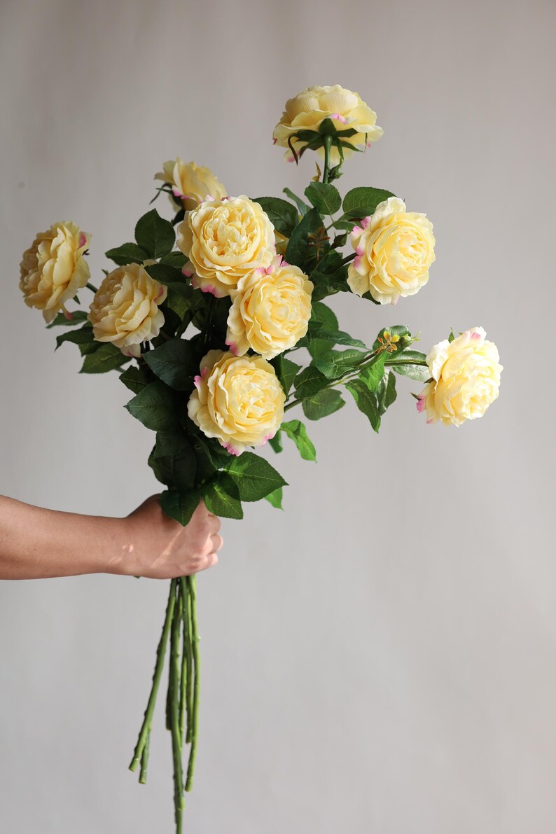 Yellow Realistic Roses 25.5