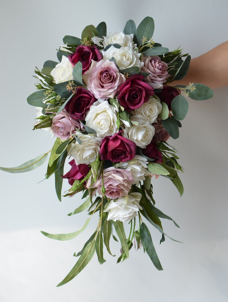 dusty pink flower bouquet