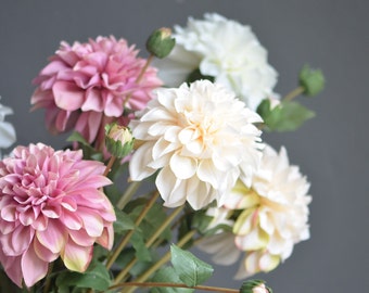 Dalia falsa de marfil rosa polvo, flores de dalia blanca, dalia degradada, centros de mesa de bricolaje, ramo de boda de bricolaje, flores artificiales de dalia