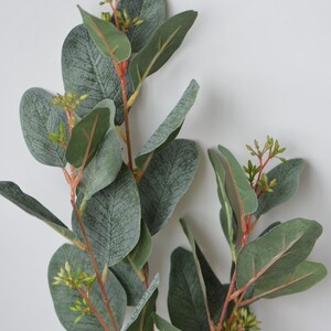 Dusty Green Seeded Eucalyptus Artificial Eucalyptus Leaves Greenery ...