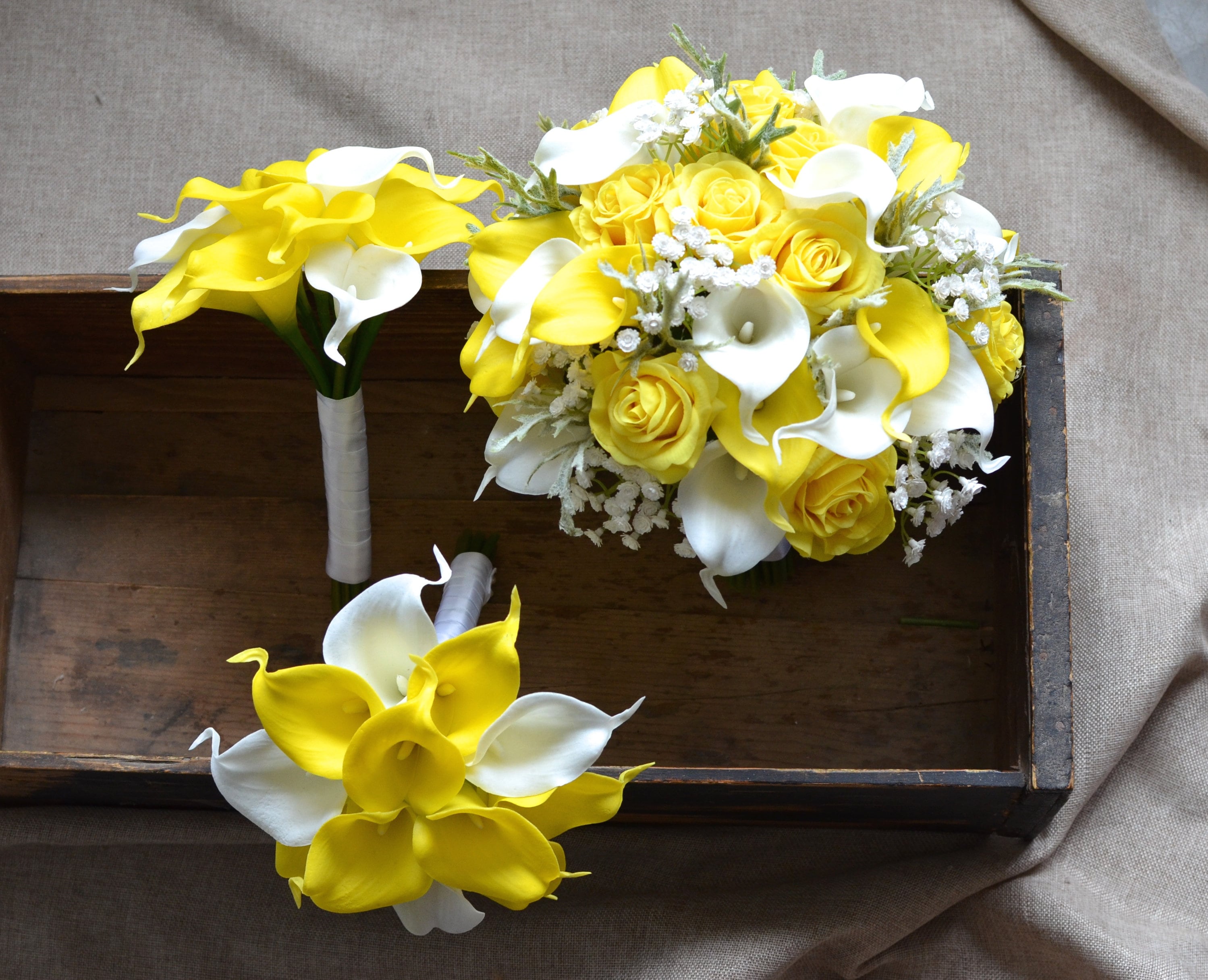 R1300 Rse Bouquet Di Rose Gialle E Calle