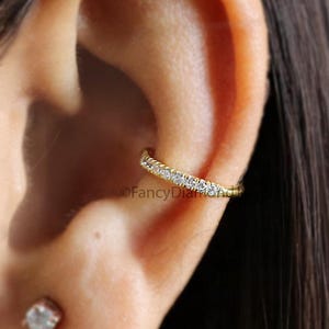 Round Brilliant Cut Colorless Moissanite Diamond Ear Cuff Conch Ear Cuff Tiny gold ear cuff Helix Piercing Sterling Silver Ear Wrap FD367