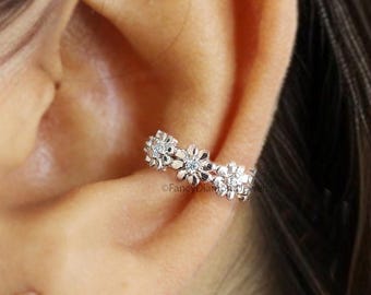 Ear Cuff Earrings, Ear Wraps, Earring Cuffs, Natural Diamond Ear Cuff, No Piercing Ear Cuff, 14K Gold Diamond Ear Cuff, Gold Ear Wrap KD1069
