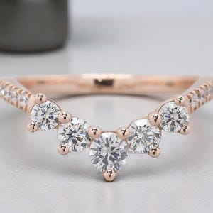 Curved wedding band 0.64 TW Round cut Moissanite ring Chic Thin V Shaped band Silver/10K/14K/18K Band Half eternity Anniversary band FD376