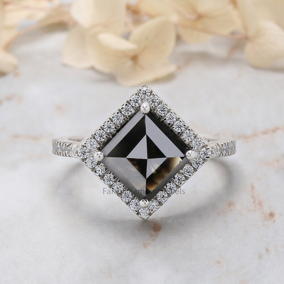 Geometric Black Enamel Ring with Diamond Pavé | Ecksand