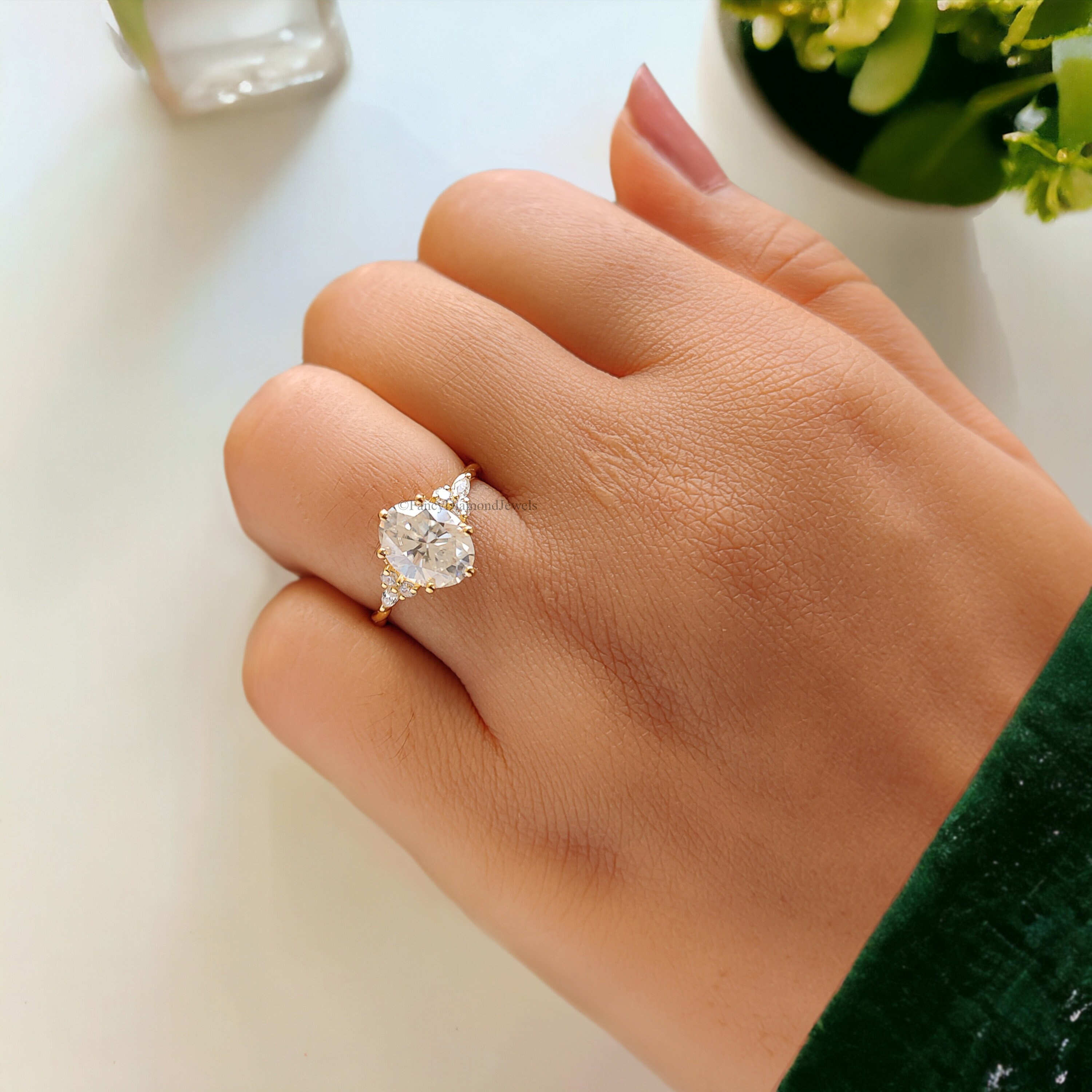 Oval Moissanite Engagement Ring 14K Gold Engagement Ring Oval Moissanite Engagement Ring 14K Gold Engagement Ring