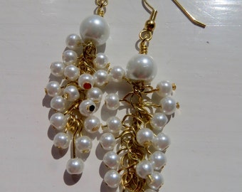 Cluster dangle earrings, white or Ivory glass pearl, silver or gold plated.(MTO0076)