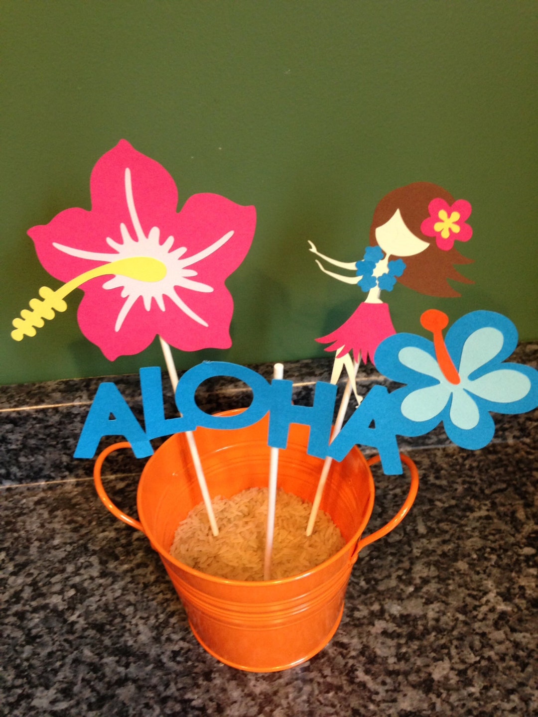 Three Piece Luau Centerpiece With Aloha Sign Etsy