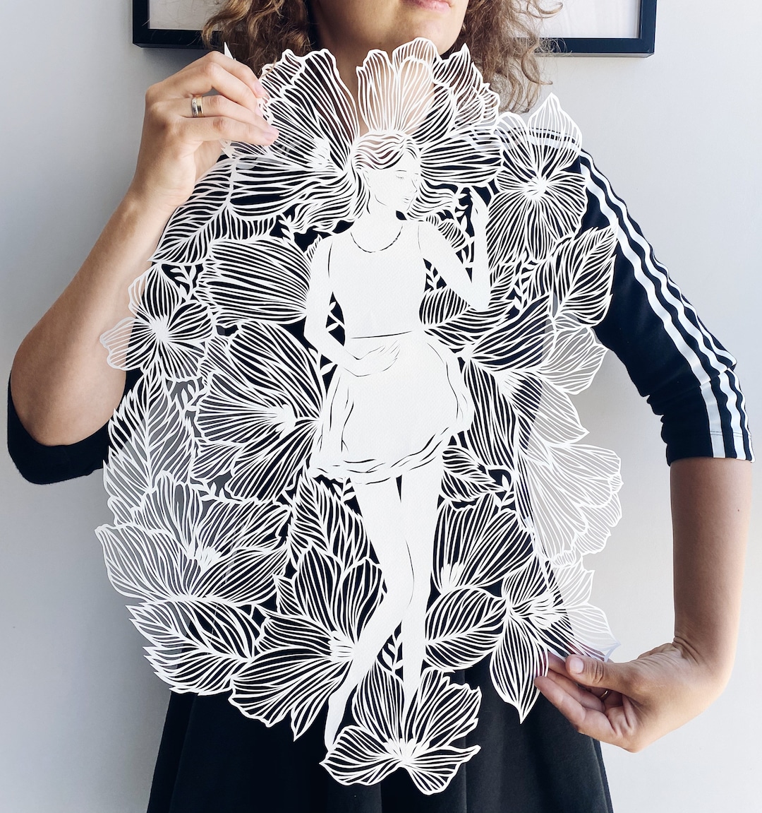 切り絵アート 人のシルエット Paper-cutting 切り絵アート 人のシルエット Paper-cutting Today's Paper Cutting