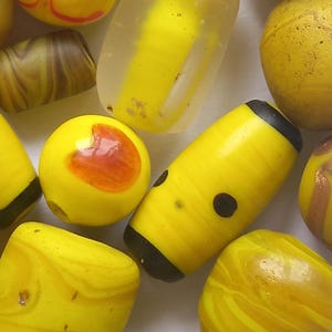 150 handmade vintage glass beads. 3mm - 14mm.