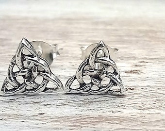 Handmade sterling silver Celtic knot stud earrings. Trangle shaped. 7mm x 7mm.