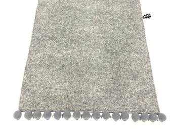 Saveplace® Warm Felt Blanket with Various Colors Pom Poms for Furniture Hammock, Grey