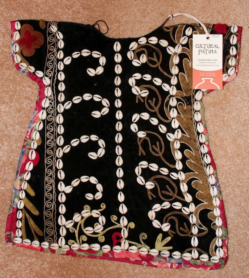 Nomadic Turkmen Cherjew Child's Ceremonial Garment Adorned with Cowrie Shells, 910 image 2