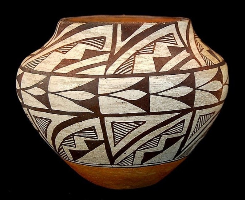 Vintage Pottery : Vintage Acoma Polychhrome Pottery 46 image 1