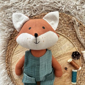 Patron de couture Renard, peluche lin coton avec salopette (Patron PDF)