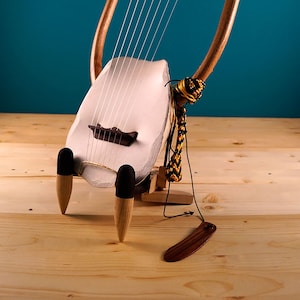 Ancient lyre instrument outlet