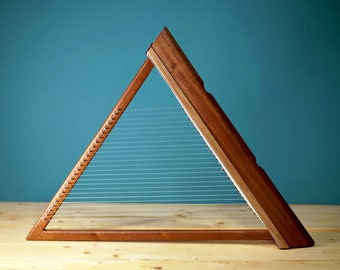 Epigonion – Ancient Greek Harp (24 strings)