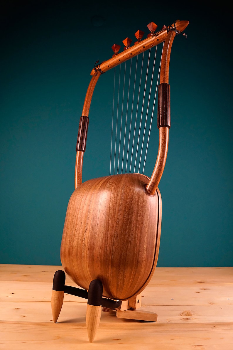 The Lyre of Olympus Collectors edition Premium Cedar soundboard image 2