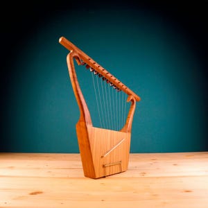 The Lyre of King David – Har Meggido – Top Quality HandCrafted Musical Instrument