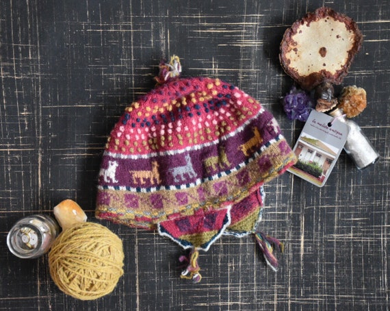 1970s Hand-Knit Latin American Wool Beanie || Vint