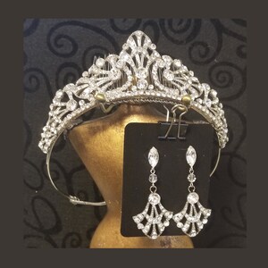 Bridal Tiara ~ Bridal Earrings ~ Cinderella Princess Tiara ~ Swarovski Rhinestone Crystal ~ Silver ~ Vintage Bridal ~ Headpiece Heaven