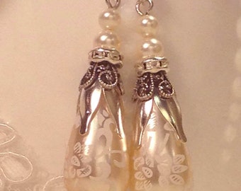 Bridal Earrings  ~  Vintage Bridal  ~ Ivory Pearls ~  Wedding Earrings ~ Pearl Earrings  ~ Lace Pearls ~ Dangle Earrings ~  Headpiece Heaven