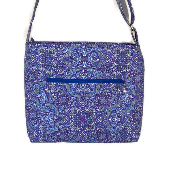 Crossbody Bag, Zipper Purse, Crossbody Purse, Shoulder Bag, Zipper Closer, Lots of Pockets