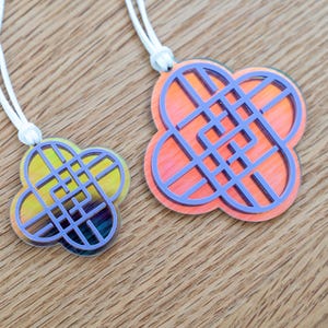 Iridescent Acrylic Korean Knot Keychain: K-Pop Demon Hunters Huntrix Inspired Bag Charm, Party Favor, Gift Bag