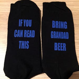 If you can read this dad is resting his eyes, if you can read this bring daddy beer, christmas novelty socks, if you can read this socks image 9