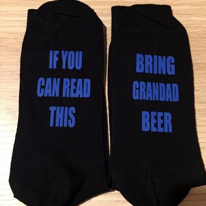 If you can read this dad is resting his eyes, if you can read this bring daddy beer, christmas novelty socks, if you can read this socks image 3