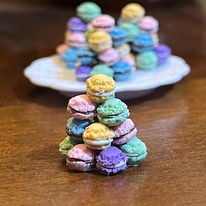 Miniature Macaron Tier