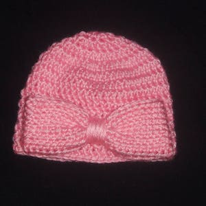 Crochet Hat With Bow