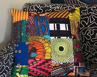 Une paire de housses de coussin décoratives en Patchwork, imprimé africain amusant et frais, fait à la main, enveloppe arrière 100% coton